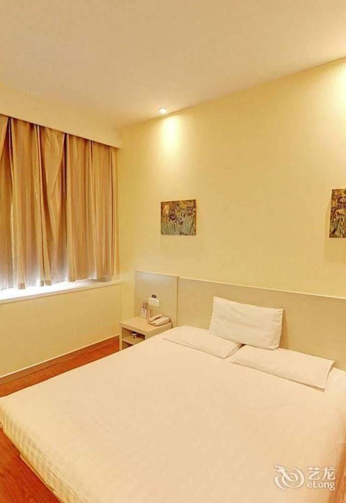 Hanting Express Shanghai Lujiazui Minsheng Road Екстер'єр фото
