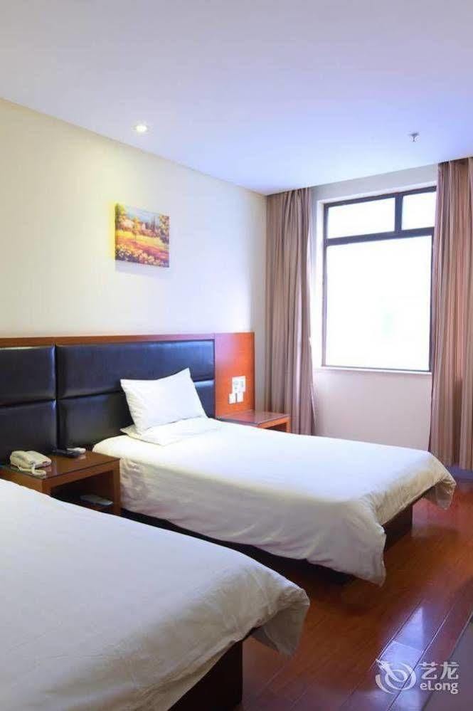 Hanting Express Shanghai Lujiazui Minsheng Road Екстер'єр фото